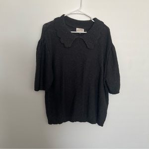 Universal thread sweater w/ collar